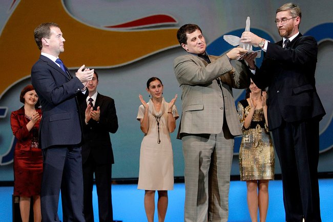 Церемония награждения абсолютных победителей Всероссийского конкурса "Учитель года России – 2010"